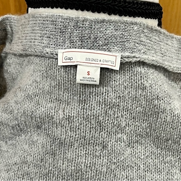 Gap Women's Shimmer Metallic Wool Blend Cardigan Sweater Silver Size Small - Picture 8 of 11